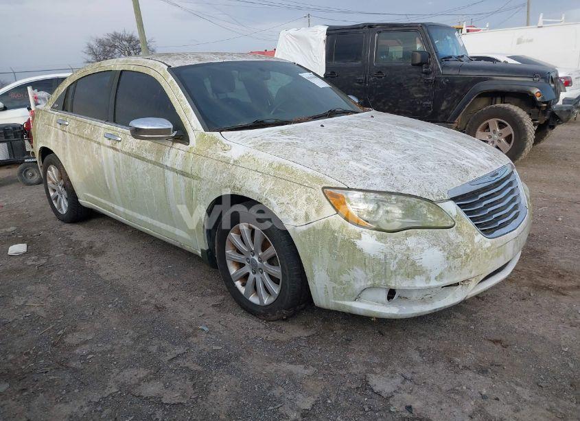 2014 Chrysler 200 LIMITED (VIN 1C3CCBCG1EN159097) main photo