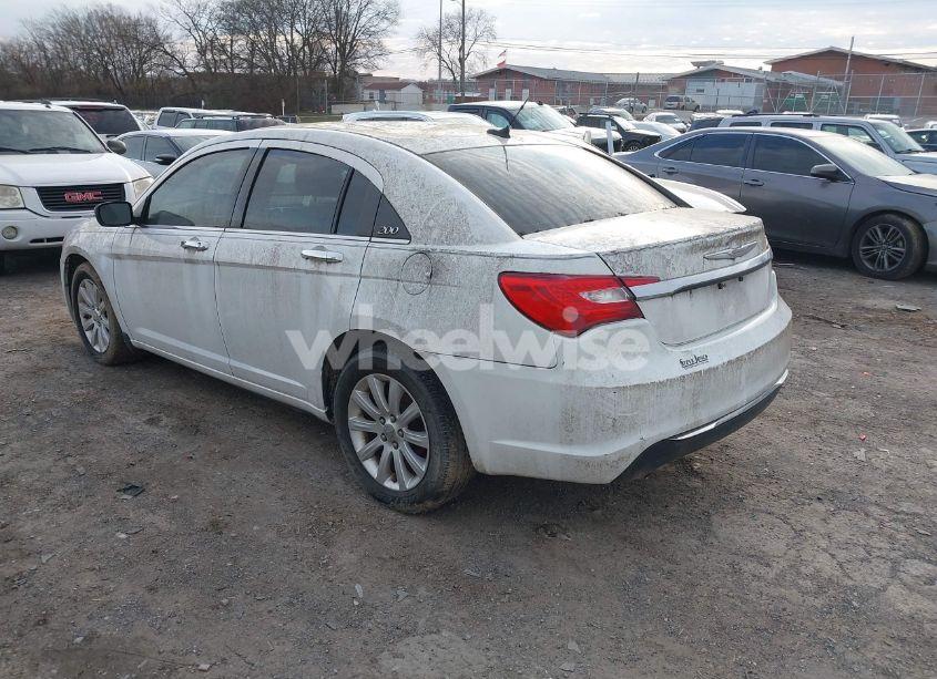 Photo 3 of 2014 Chrysler 200 LIMITED (VIN 1C3CCBCG1EN159097)