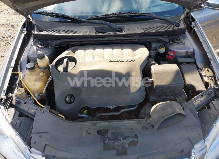 Photo 10 of 2013 Chrysler 200 LIMITED (VIN 1C3CCBCG2DN510176)