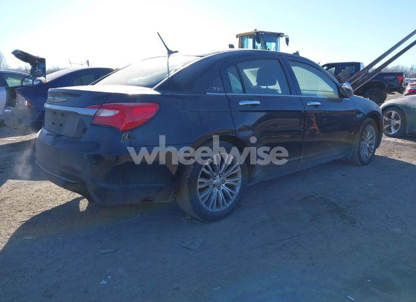 Photo 4 of 2013 Chrysler 200 LIMITED (VIN 1C3CCBCG2DN514048)