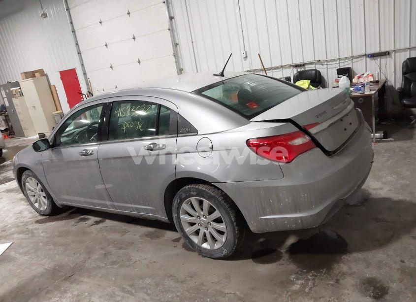 Photo 14 of 2013 Chrysler 200 LIMITED (VIN 1C3CCBCG2DN738209)