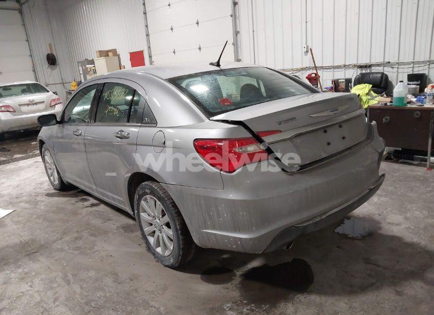 Photo 3 of 2013 Chrysler 200 LIMITED (VIN 1C3CCBCG2DN738209)