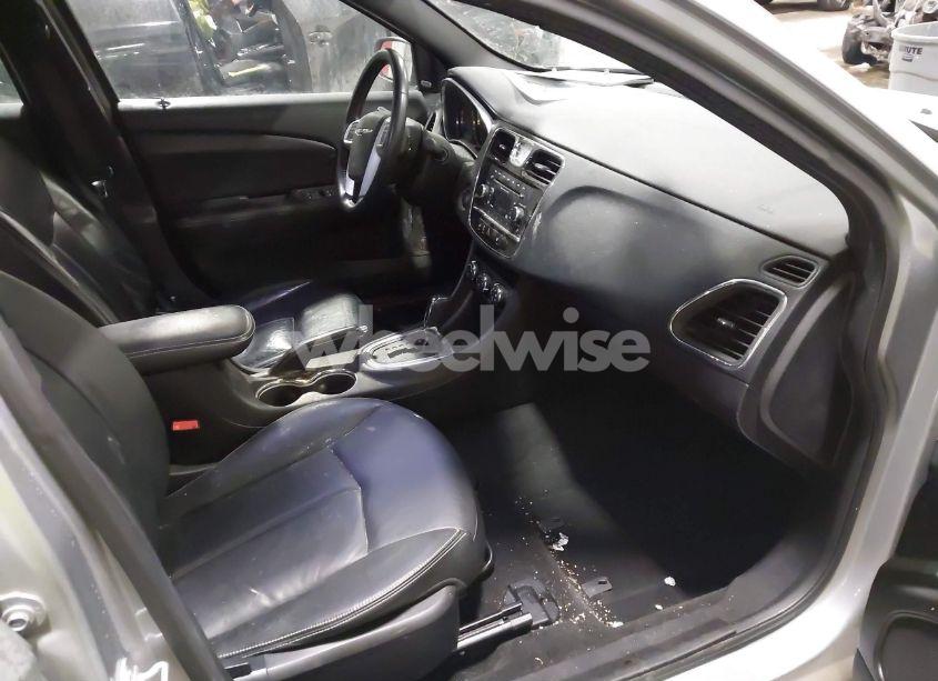 Photo 5 of 2013 Chrysler 200 LIMITED (VIN 1C3CCBCG2DN738209)