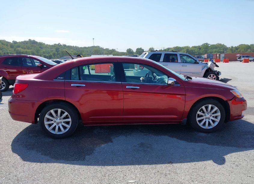 Photo 14 of 2014 Chrysler 200 LIMITED (VIN 1C3CCBCG2EN134323)