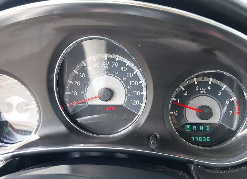 Photo 7 of 2014 Chrysler 200 LIMITED (VIN 1C3CCBCG2EN134323)