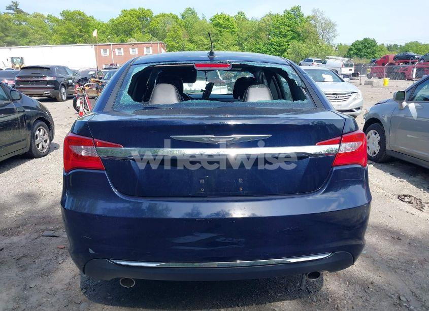Photo 17 of 2014 Chrysler 200 LIMITED (VIN 1C3CCBCG2EN192433)