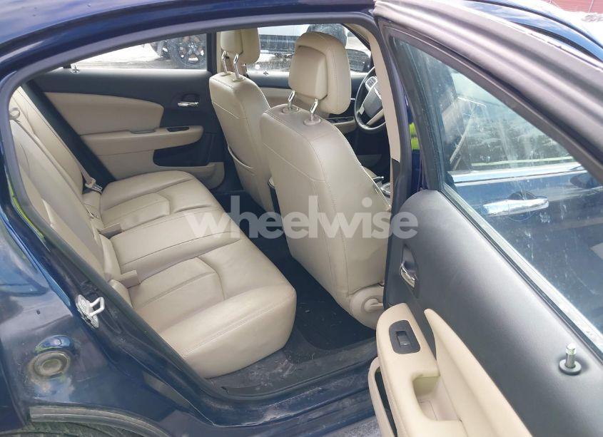 Photo 8 of 2014 Chrysler 200 LIMITED (VIN 1C3CCBCG2EN199155)