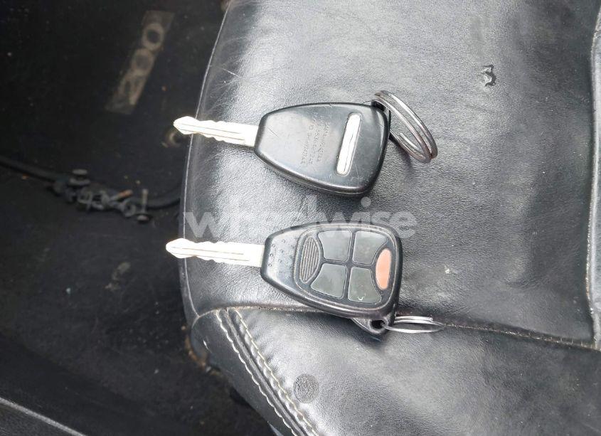 Photo 11 of 2012 Chrysler 200 LIMITED (VIN 1C3CCBCG3CN109363)