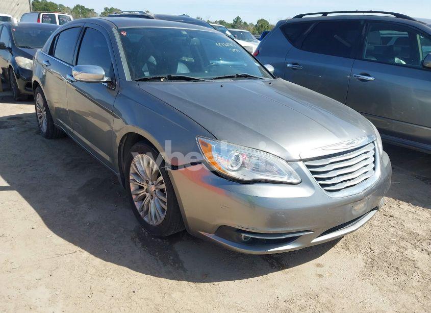 2012 Chrysler 200 LIMITED (VIN 1C3CCBCG3CN306615) main photo