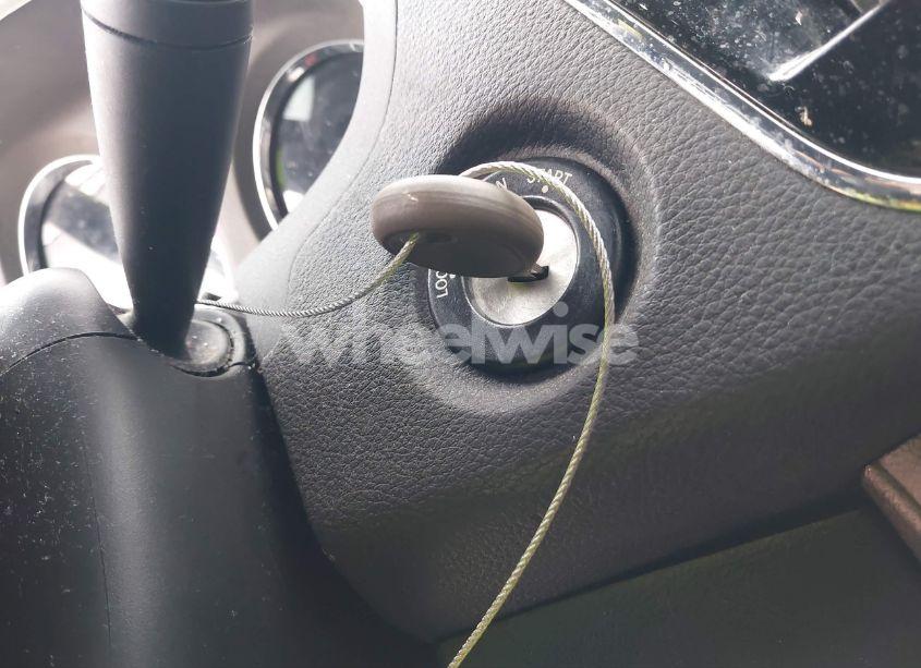 Photo 11 of 2012 Chrysler 200 LIMITED (VIN 1C3CCBCG3CN306615)