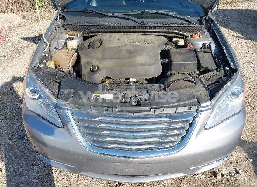 Photo 10 of 2014 Chrysler 200 LIMITED (VIN 1C3CCBCG3EN157576)