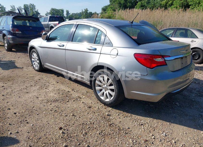 Photo 3 of 2014 Chrysler 200 LIMITED (VIN 1C3CCBCG3EN157576)