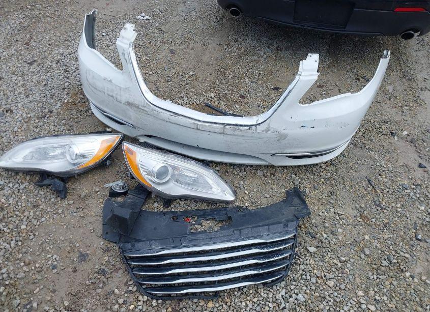 Photo 12 of 2012 Chrysler 200 LIMITED (VIN 1C3CCBCG4CN308583)