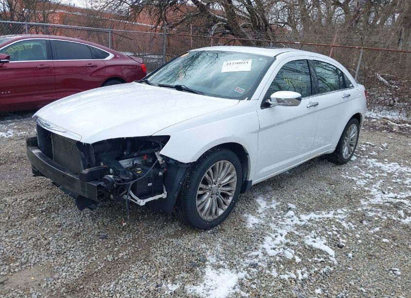 Photo 2 of 2012 Chrysler 200 LIMITED (VIN 1C3CCBCG4CN308583)