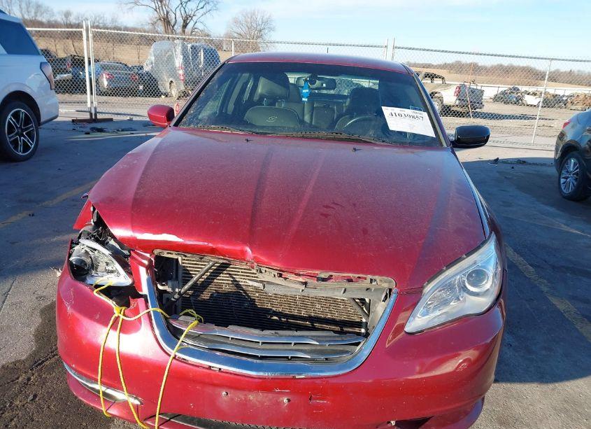 Photo 12 of 2013 Chrysler 200 LIMITED (VIN 1C3CCBCG4DN522331)