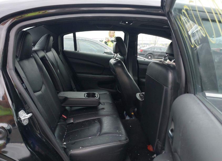 Photo 8 of 2013 Chrysler 200 LIMITED (VIN 1C3CCBCG4DN578348)