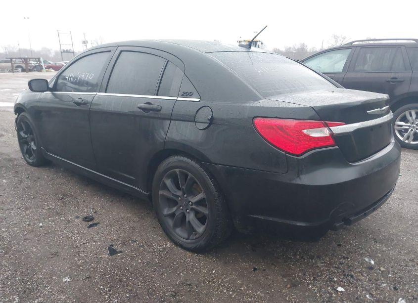 Photo 3 of 2013 Chrysler 200 LIMITED (VIN 1C3CCBCG4DN719502)