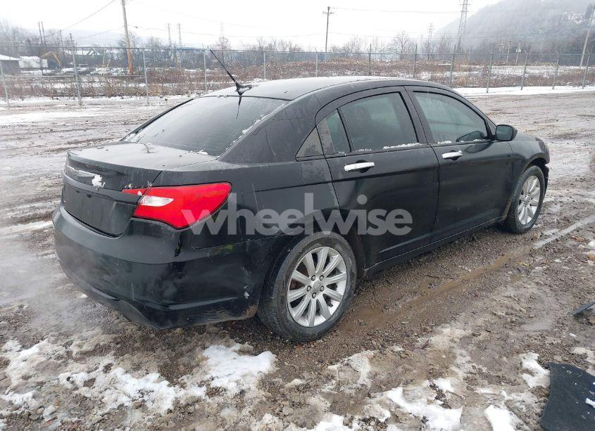 Photo 4 of 2013 Chrysler 200 LIMITED (VIN 1C3CCBCG4DN724439)