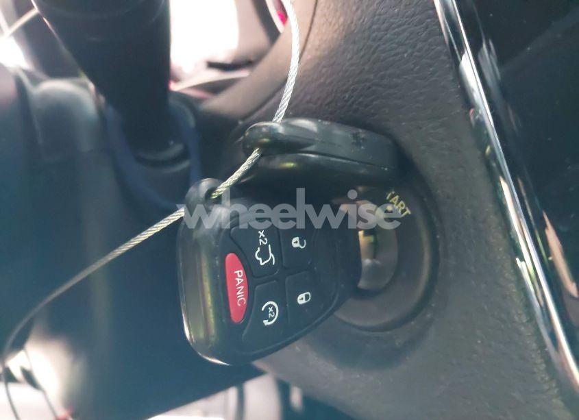 Photo 11 of 2014 Chrysler 200 LIMITED (VIN 1C3CCBCG4EN135635)