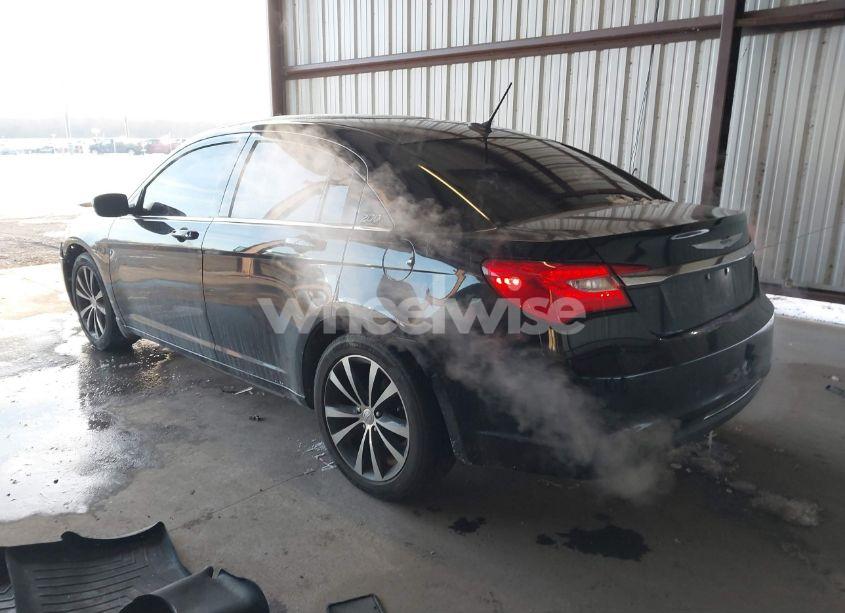 Photo 3 of 2014 Chrysler 200 LIMITED (VIN 1C3CCBCG4EN135635)