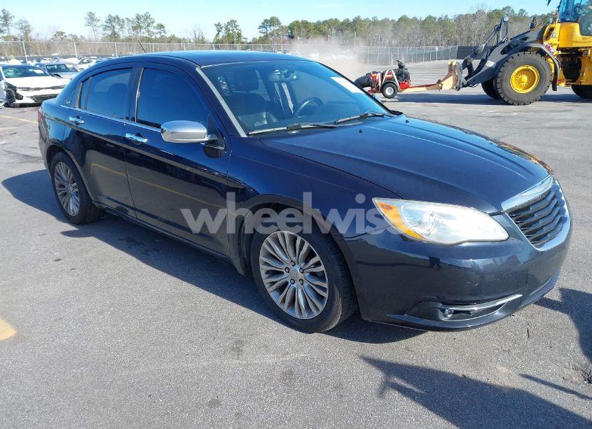 2012 Chrysler 200 LIMITED (VIN 1C3CCBCG5CN226880) main photo