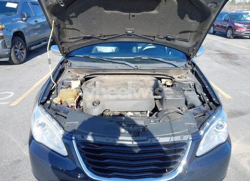 Photo 10 of 2012 Chrysler 200 LIMITED (VIN 1C3CCBCG5CN226880)