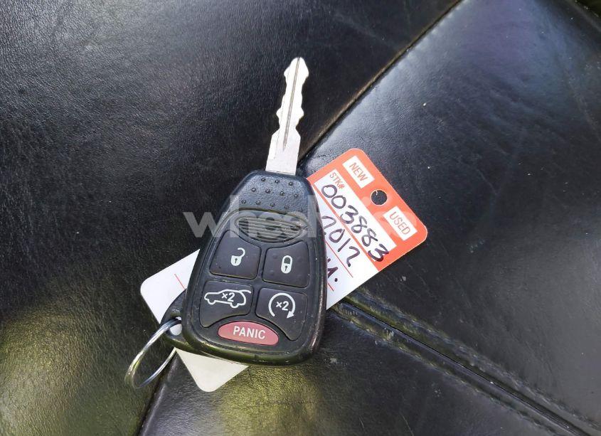 Photo 11 of 2012 Chrysler 200 LIMITED (VIN 1C3CCBCG5CN226880)