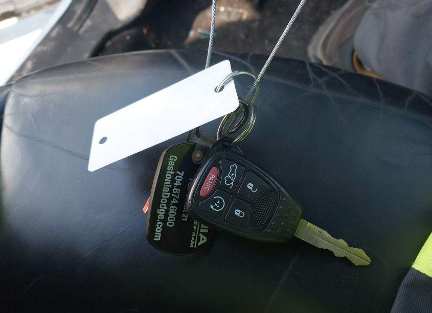 Photo 11 of 2013 Chrysler 200 LIMITED (VIN 1C3CCBCG5DN508146)