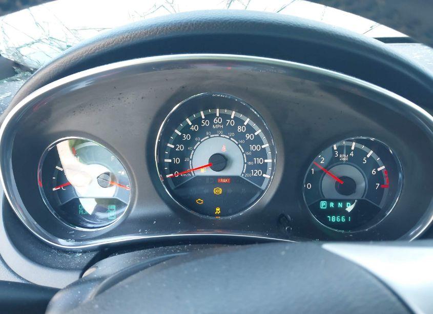 Photo 7 of 2013 Chrysler 200 LIMITED (VIN 1C3CCBCG5DN508146)