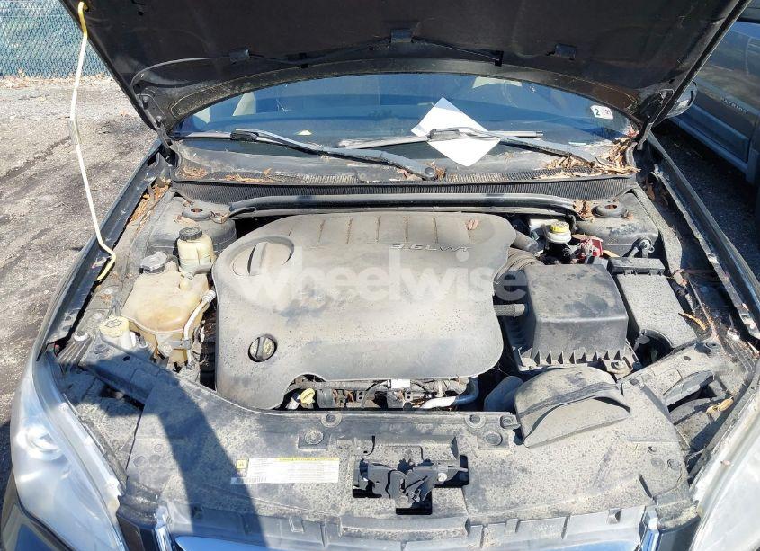 Photo 10 of 2013 Chrysler 200 LIMITED (VIN 1C3CCBCG5DN556276)