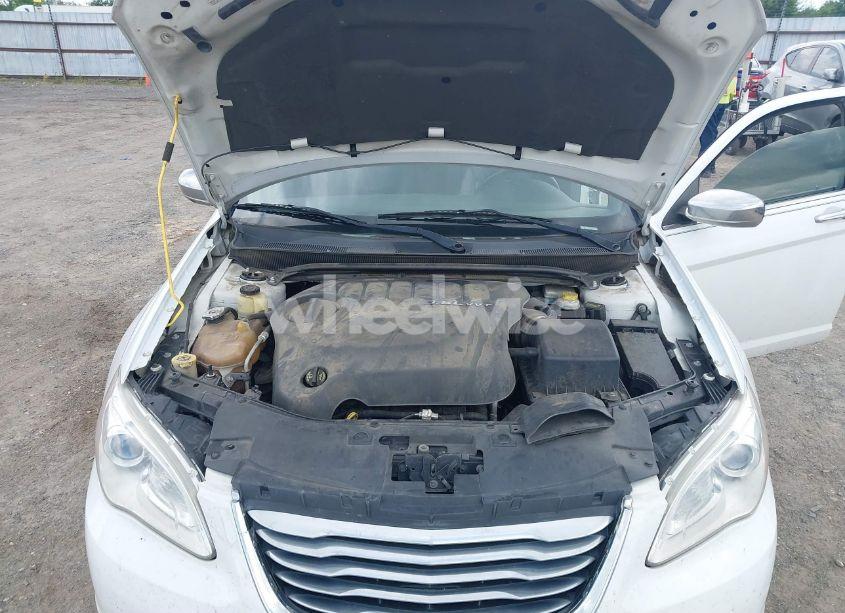 Photo 10 of 2013 Chrysler 200 LIMITED (VIN 1C3CCBCG5DN629999)