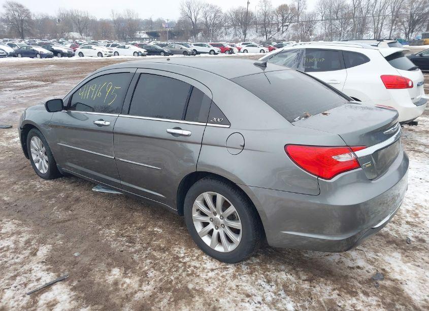 Photo 3 of 2013 Chrysler 200 LIMITED (VIN 1C3CCBCG5DN659178)