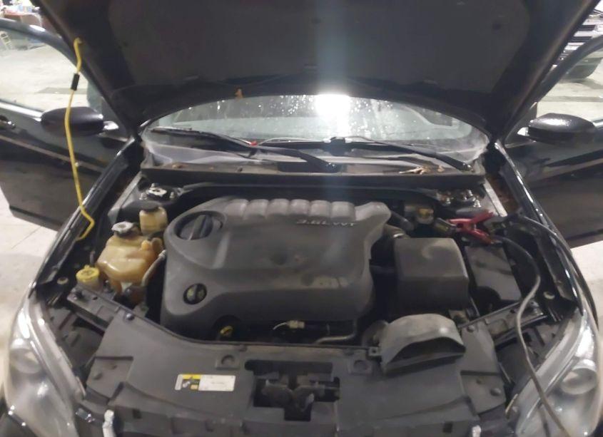 Photo 10 of 2013 Chrysler 200 LIMITED (VIN 1C3CCBCG5DN743789)