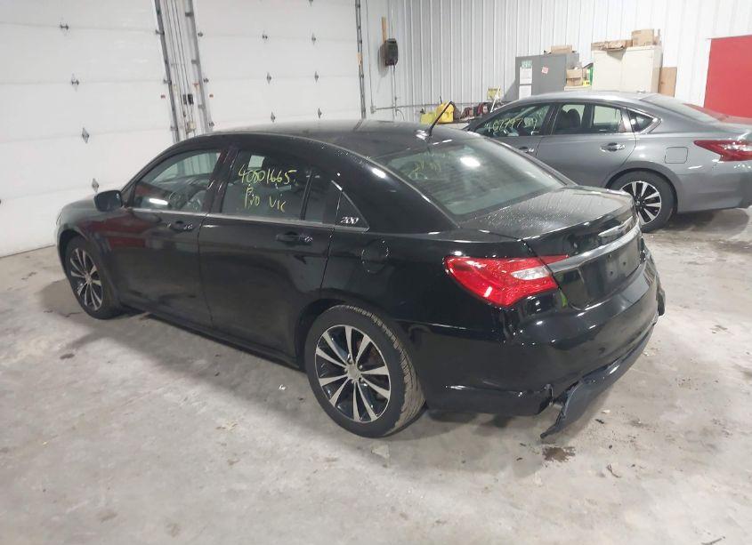 Photo 3 of 2013 Chrysler 200 LIMITED (VIN 1C3CCBCG5DN743789)