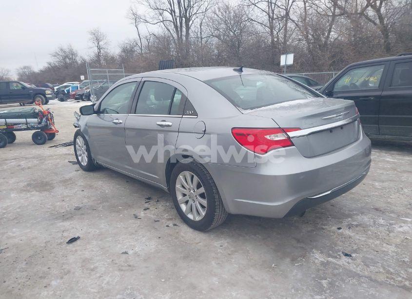 Photo 3 of 2014 Chrysler 200 LIMITED (VIN 1C3CCBCG5EN135028)