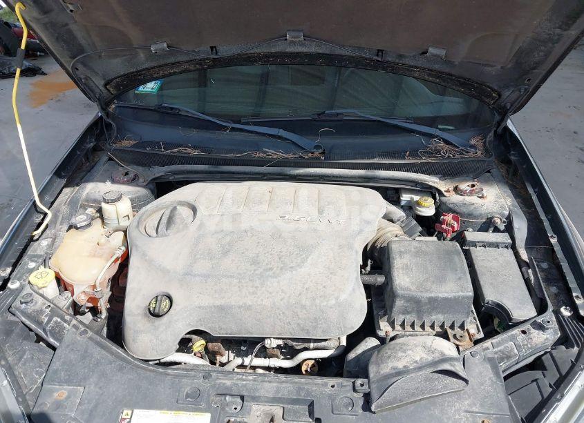 Photo 10 of 2013 Chrysler 200 LIMITED (VIN 1C3CCBCG6DN504378)