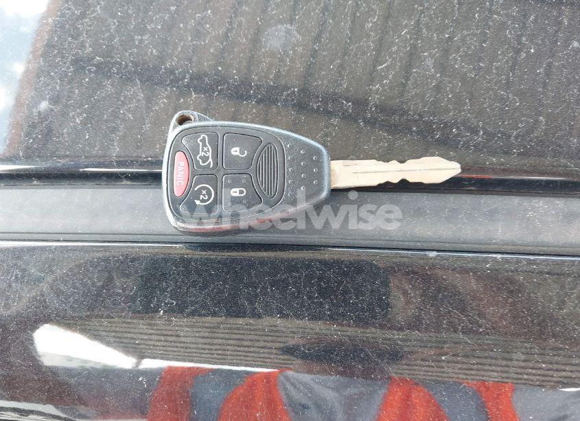 Photo 11 of 2013 Chrysler 200 LIMITED (VIN 1C3CCBCG6DN504378)