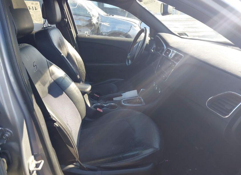 Photo 5 of 2013 Chrysler 200 LIMITED (VIN 1C3CCBCG6DN524579)