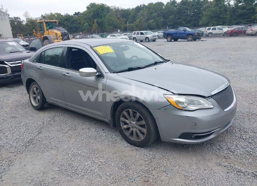 2013 Chrysler 200 LIMITED (VIN 1C3CCBCG6DN571501) main photo