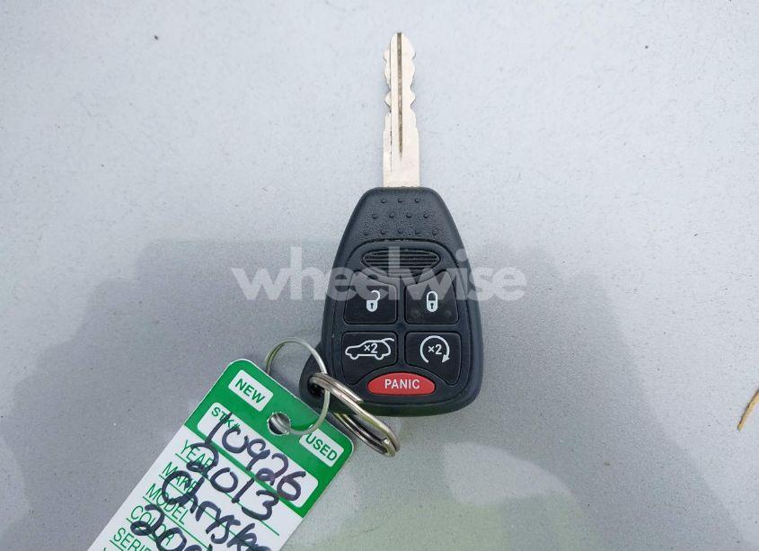 Photo 11 of 2013 Chrysler 200 LIMITED (VIN 1C3CCBCG6DN571501)