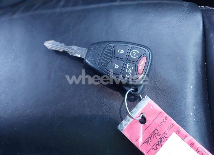 Photo 11 of 2013 Chrysler 200 LIMITED (VIN 1C3CCBCG6DN683358)