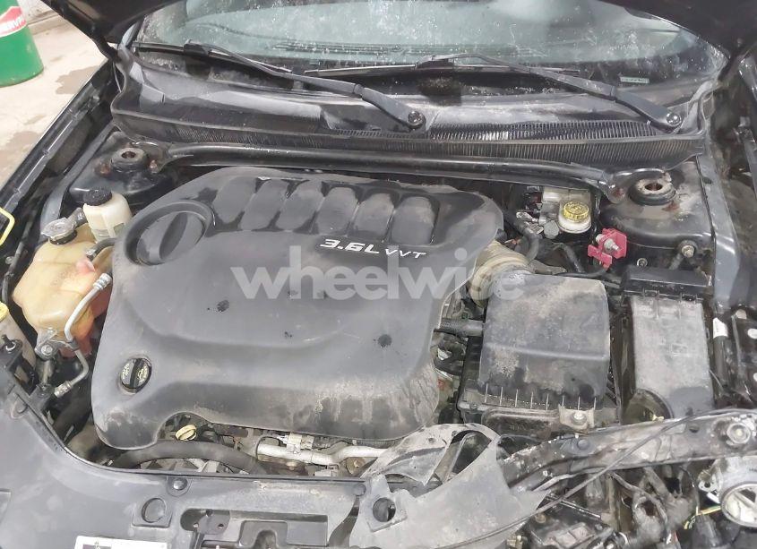 Photo 10 of 2013 Chrysler 200 LIMITED (VIN 1C3CCBCG6DN744451)