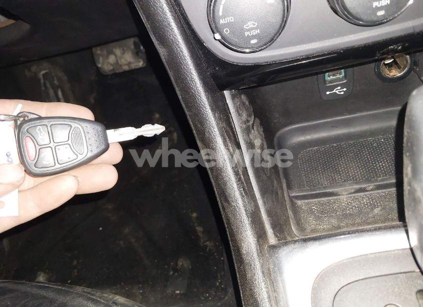 Photo 11 of 2013 Chrysler 200 LIMITED (VIN 1C3CCBCG6DN744451)