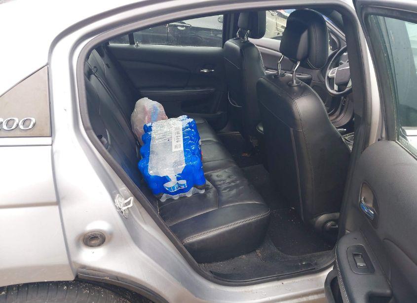 Photo 8 of 2014 Chrysler 200 LIMITED (VIN 1C3CCBCG6EN152761)