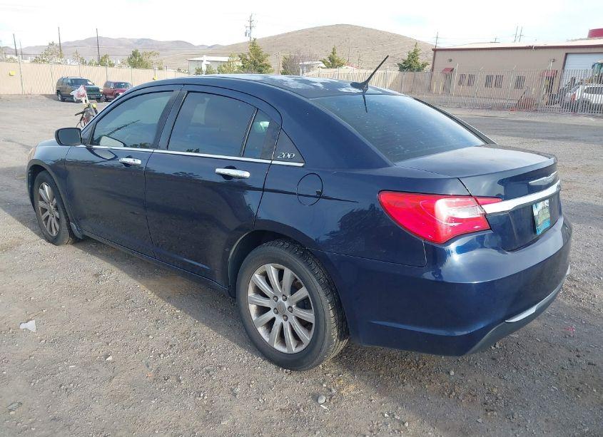 Photo 3 of 2014 Chrysler 200 LIMITED (VIN 1C3CCBCG6EN171813)