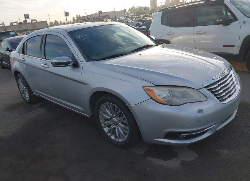 2012 Chrysler 200 LIMITED (VIN 1C3CCBCG7CN113240) main photo