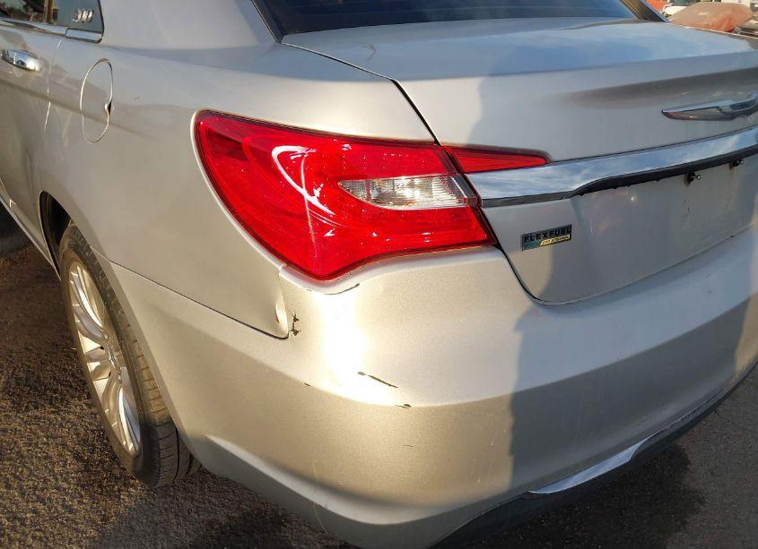 Photo 6 of 2012 Chrysler 200 LIMITED (VIN 1C3CCBCG7CN113240)