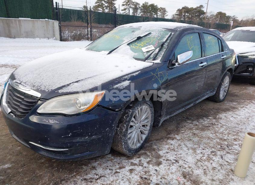 Photo 2 of 2012 Chrysler 200 LIMITED (VIN 1C3CCBCG7CN116803)