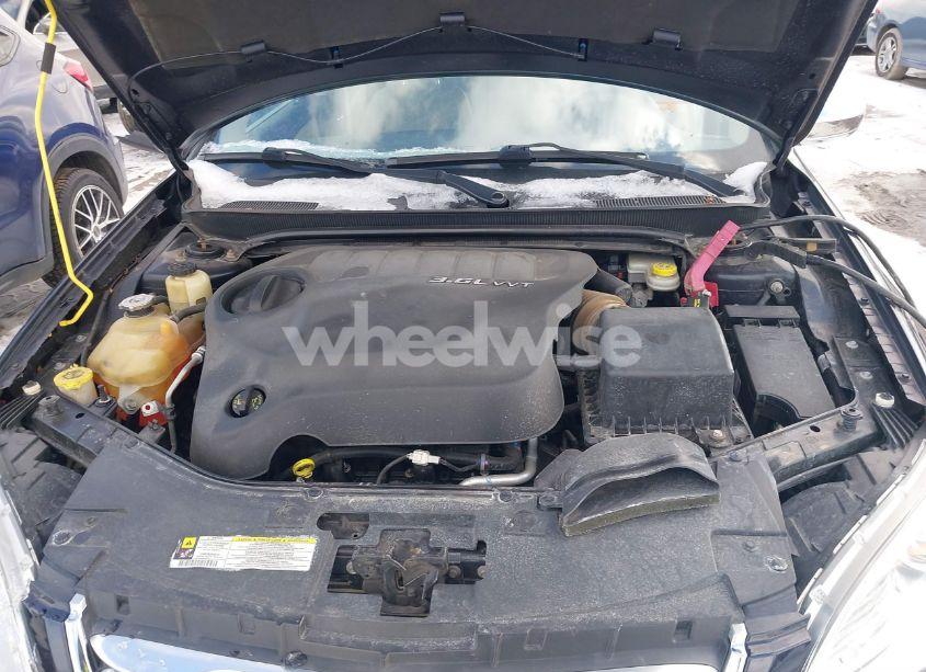 Photo 10 of 2012 Chrysler 200 LIMITED (VIN 1C3CCBCG7CN132189)