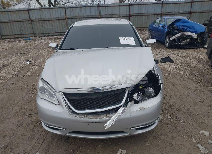 Photo 12 of 2012 Chrysler 200 LIMITED (VIN 1C3CCBCG7CN268130)